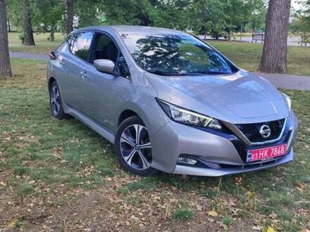 Серый Ниссан Лиф, объемом двигателя 0 л и пробегом 80 тыс. км за 13200 $, фото 1 на Automoto.ua