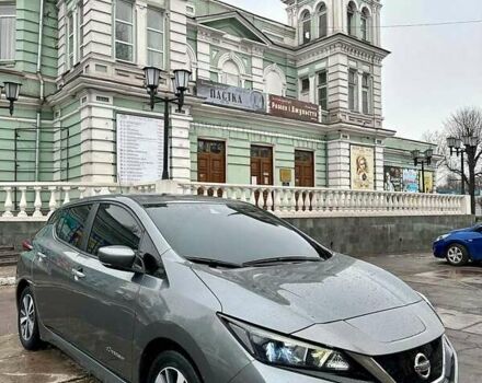Серый Ниссан Лиф, объемом двигателя 0 л и пробегом 99 тыс. км за 13100 $, фото 1 на Automoto.ua