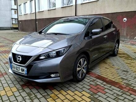 Сірий Ніссан Ліф, об'ємом двигуна 0 л та пробігом 117 тис. км за 11500 $, фото 1 на Automoto.ua