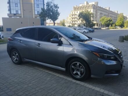 Ниссан Лиф 2019 в Одессе на Automoto.ua Серый Ниссан Лиф, объемом двигателя 0 л и пробегом 175 тыс. км за 12500 $, фото 1 на Automoto.ua