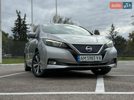 Ниссан Лиф 2019 в Житомире на Automoto.ua Серый Ниссан Лиф, объемом двигателя 0 л и пробегом 148 тыс. км за 13333 $, фото 1 на Automoto.ua