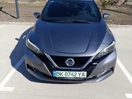 Серый Ниссан Лиф, объемом двигателя 0 л и пробегом 44 тыс. км за 14900 $, фото 1 на Automoto.ua