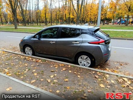 Сірий Ніссан Ліф, об'ємом двигуна 0.11 л та пробігом 63 тис. км за 14000 $, фото 1 на Automoto.ua