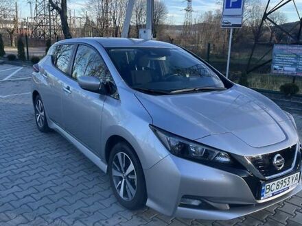 Сірий Ніссан Ліф, об'ємом двигуна 0 л та пробігом 60 тис. км за 14500 $, фото 1 на Automoto.ua