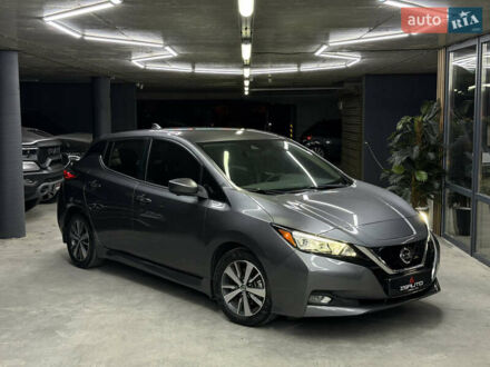 Сірий Ніссан Ліф, об'ємом двигуна 0 л та пробігом 56 тис. км за 13500 $, фото 1 на Automoto.ua