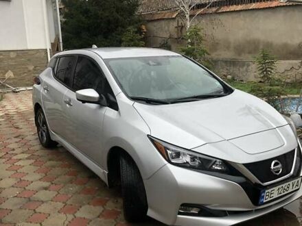 Сірий Ніссан Ліф, об'ємом двигуна 0 л та пробігом 64 тис. км за 18000 $, фото 1 на Automoto.ua