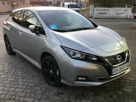 Сірий Ніссан Ліф, об'ємом двигуна 0 л та пробігом 126 тис. км за 16500 $, фото 1 на Automoto.ua