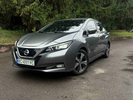 Ниссан Лиф 2021 в Львове на Automoto.ua Серый Ниссан Лиф, объемом двигателя 0 л и пробегом 24 тыс. км за 14300 $, фото 1 на Automoto.ua