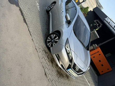 Сірий Ніссан Ліф, об'ємом двигуна 0 л та пробігом 71 тис. км за 14900 $, фото 1 на Automoto.ua