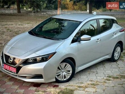 Сірий Ніссан Ліф, об'ємом двигуна 0 л та пробігом 41 тис. км за 13575 $, фото 1 на Automoto.ua