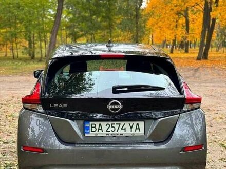 Серый Ниссан Лиф, объемом двигателя 0 л и пробегом 200 тыс. км за 16000 $, фото 1 на Automoto.ua