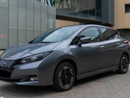 Серый Ниссан Лиф, объемом двигателя 0 л и пробегом 20 тыс. км за 8000 $, фото 1 на Automoto.ua