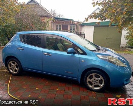 Синій Ніссан Ліф, об'ємом двигуна 0 л та пробігом 111 тис. км за 4600 $, фото 7 на Automoto.ua