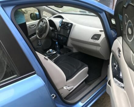 Синий Ниссан Лиф, объемом двигателя 0 л и пробегом 183 тыс. км за 12499 $, фото 11 на Automoto.ua