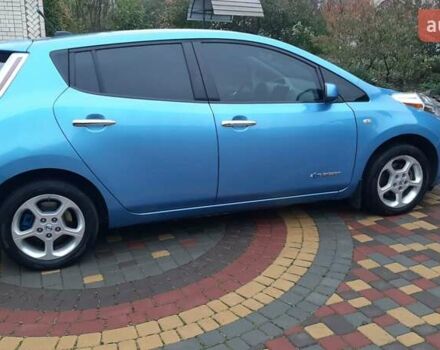 Синий Ниссан Лиф, объемом двигателя 0 л и пробегом 126 тыс. км за 4600 $, фото 9 на Automoto.ua