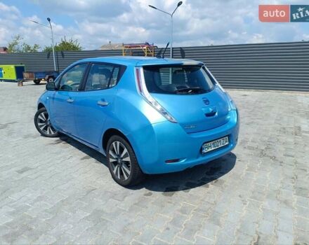 Синий Ниссан Лиф, объемом двигателя 0 л и пробегом 116 тыс. км за 4800 $, фото 2 на Automoto.ua