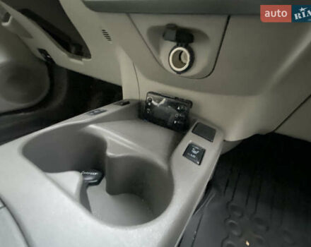 Синий Ниссан Лиф, объемом двигателя 0 л и пробегом 200 тыс. км за 4200 $, фото 12 на Automoto.ua