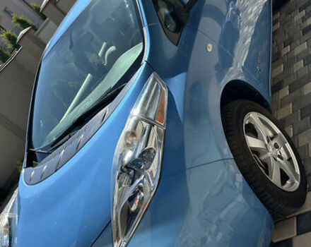 Синий Ниссан Лиф, объемом двигателя 0 л и пробегом 130 тыс. км за 5200 $, фото 1 на Automoto.ua