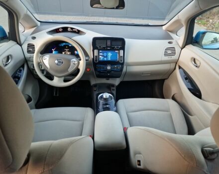 Синий Ниссан Лиф, объемом двигателя 0 л и пробегом 112 тыс. км за 5850 $, фото 15 на Automoto.ua
