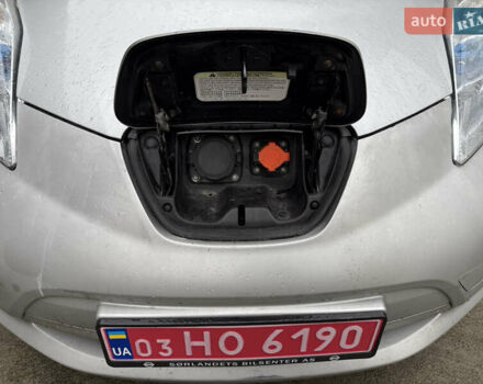 Синій Ніссан Ліф, об'ємом двигуна 0 л та пробігом 92 тис. км за 4990 $, фото 19 на Automoto.ua