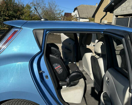 Синій Ніссан Ліф, об'ємом двигуна 0 л та пробігом 140 тис. км за 5500 $, фото 6 на Automoto.ua