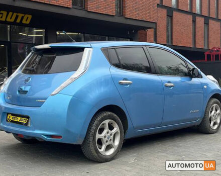 Синий Ниссан Лиф, объемом двигателя 24 л и пробегом 140 тыс. км за 5800 $, фото 5 на Automoto.ua