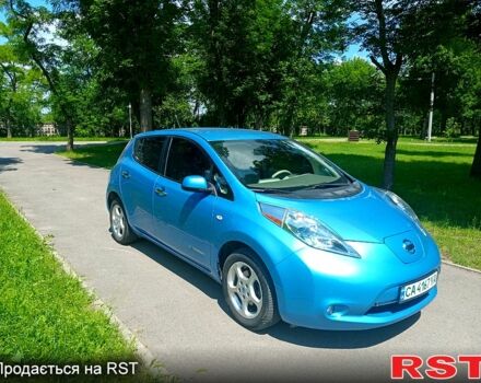 Синий Ниссан Лиф, объемом двигателя 0 л и пробегом 135 тыс. км за 6100 $, фото 1 на Automoto.ua
