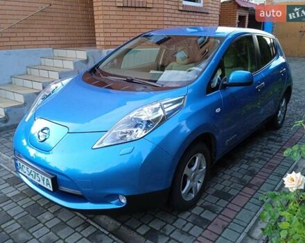 Синий Ниссан Лиф, объемом двигателя 0 л и пробегом 93 тыс. км за 5650 $, фото 5 на Automoto.ua