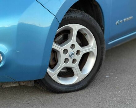 Синий Ниссан Лиф, объемом двигателя 2 л и пробегом 119 тыс. км за 4300 $, фото 4 на Automoto.ua