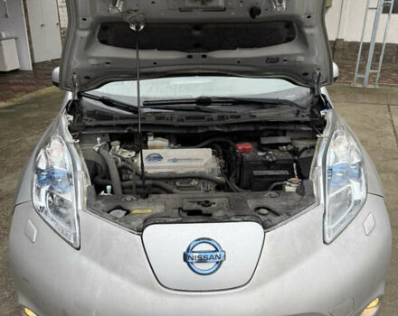 Синій Ніссан Ліф, об'ємом двигуна 0 л та пробігом 92 тис. км за 4990 $, фото 18 на Automoto.ua
