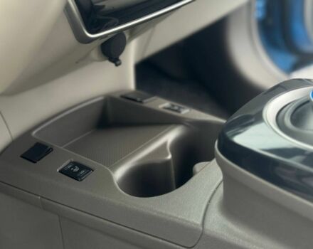 Синий Ниссан Лиф, объемом двигателя 0 л и пробегом 138 тыс. км за 4700 $, фото 17 на Automoto.ua