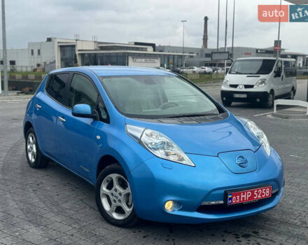 Синий Ниссан Лиф, объемом двигателя 0 л и пробегом 138 тыс. км за 4700 $, фото 30 на Automoto.ua