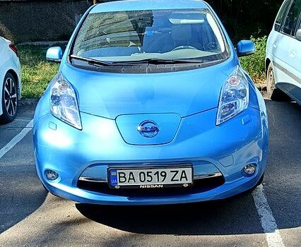 Синий Ниссан Лиф, объемом двигателя 0 л и пробегом 112 тыс. км за 5500 $, фото 3 на Automoto.ua