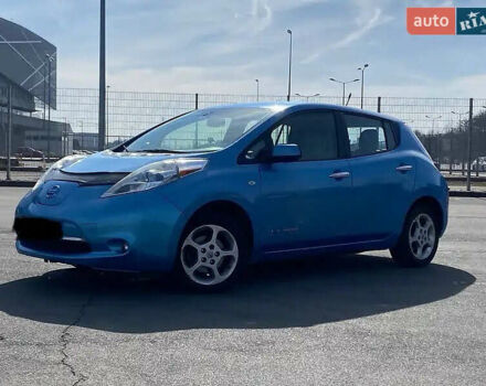 Синий Ниссан Лиф, объемом двигателя 0 л и пробегом 120 тыс. км за 5000 $, фото 1 на Automoto.ua