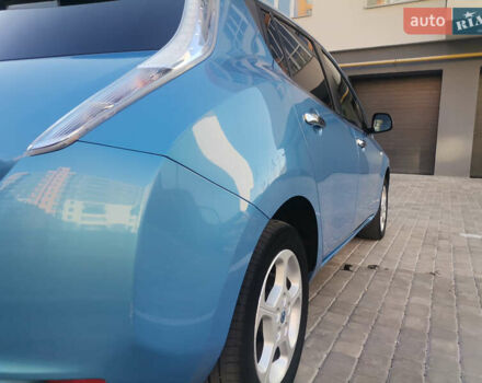 Синій Ніссан Ліф, об'ємом двигуна 0 л та пробігом 120 тис. км за 4500 $, фото 10 на Automoto.ua