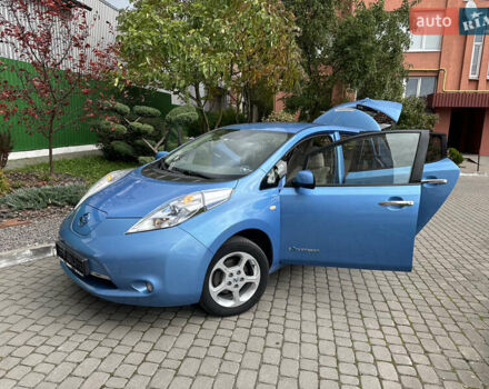 Синій Ніссан Ліф, об'ємом двигуна 0 л та пробігом 63 тис. км за 5500 $, фото 1 на Automoto.ua