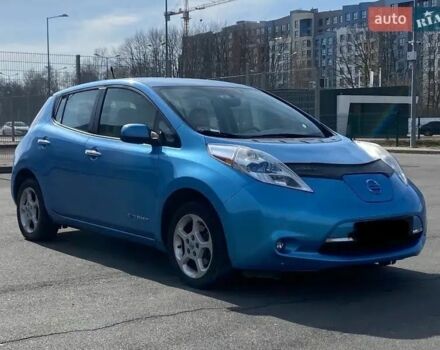 Синий Ниссан Лиф, объемом двигателя 0 л и пробегом 120 тыс. км за 5000 $, фото 4 на Automoto.ua