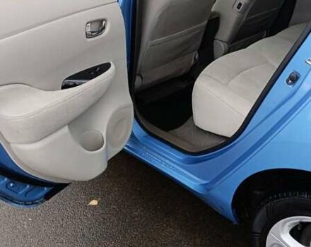 Синий Ниссан Лиф, объемом двигателя 0 л и пробегом 120 тыс. км за 4650 $, фото 4 на Automoto.ua