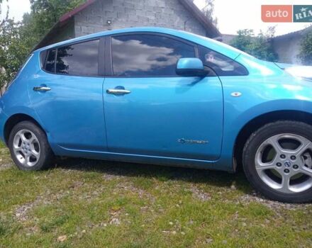 Синий Ниссан Лиф, объемом двигателя 0 л и пробегом 94 тыс. км за 4400 $, фото 4 на Automoto.ua