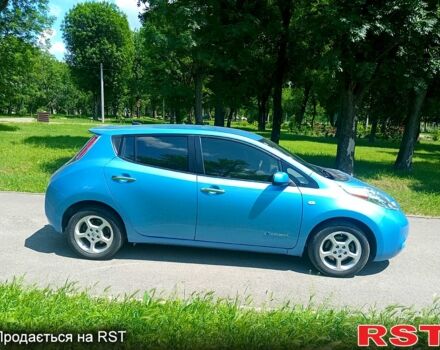 Синий Ниссан Лиф, объемом двигателя 0 л и пробегом 135 тыс. км за 6100 $, фото 2 на Automoto.ua