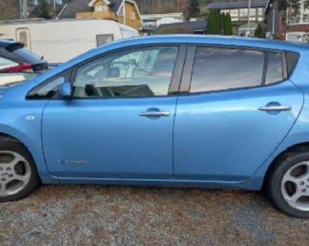 Синий Ниссан Лиф, объемом двигателя 0 л и пробегом 99 тыс. км за 3900 $, фото 4 на Automoto.ua