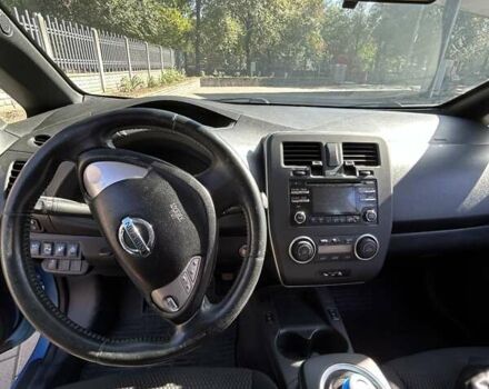 Синий Ниссан Лиф, объемом двигателя 0 л и пробегом 111 тыс. км за 6500 $, фото 41 на Automoto.ua