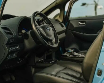 Синий Ниссан Лиф, объемом двигателя 0 л и пробегом 90 тыс. км за 4100 $, фото 7 на Automoto.ua