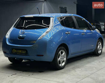 Ниссан Лиф 2013 в Черновцах на Automoto.ua Синий Ниссан Лиф, объемом двигателя 0 л и пробегом 130 тыс. км за 6000 $, фото 5 на Automoto.ua