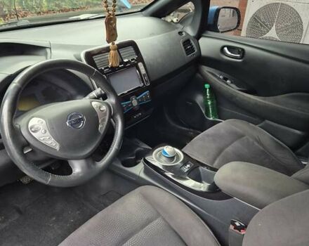 Синий Ниссан Лиф, объемом двигателя 0 л и пробегом 130 тыс. км за 6500 $, фото 6 на Automoto.ua