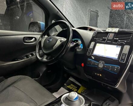 Ниссан Лиф 2013 в Черновцах на Automoto.ua Синий Ниссан Лиф, объемом двигателя 0 л и пробегом 130 тыс. км за 6000 $, фото 8 на Automoto.ua