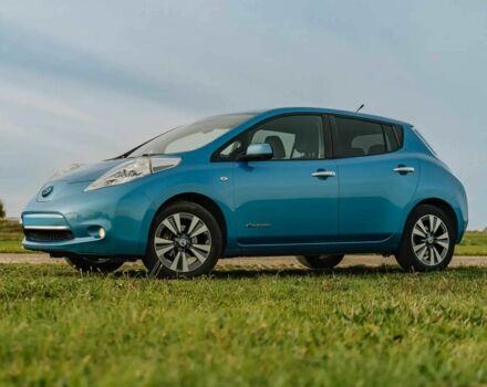 Синий Ниссан Лиф, объемом двигателя 0 л и пробегом 90 тыс. км за 4100 $, фото 2 на Automoto.ua