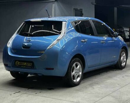 Ніссан Ліф 2013 у Чернівцях на Automoto.ua Синій Ніссан Ліф, об'ємом двигуна 0 л та пробігом 130 тис. км за 6000 $, фото 5 на Automoto.ua