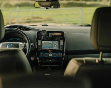 Синий Ниссан Лиф, объемом двигателя 0 л и пробегом 90 тыс. км за 4100 $, фото 8 на Automoto.ua