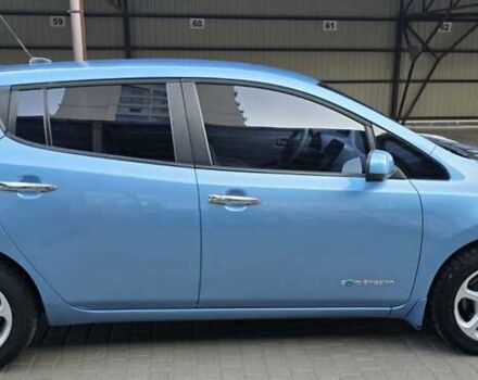 Синий Ниссан Лиф, объемом двигателя 0 л и пробегом 152 тыс. км за 6700 $, фото 5 на Automoto.ua